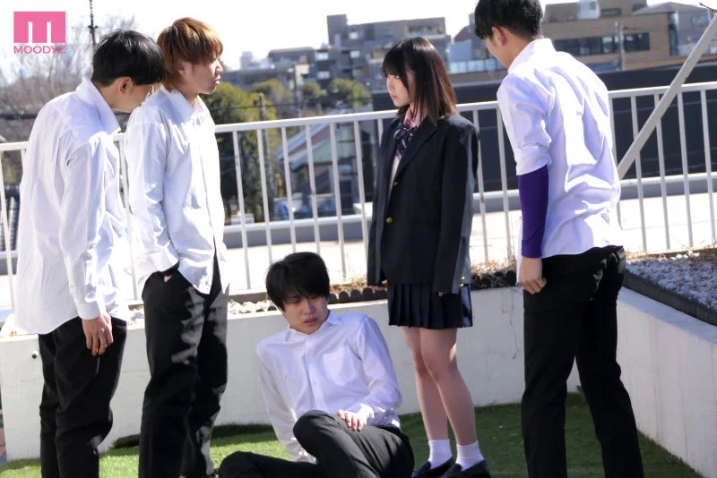 幼なじみJKと数人の男性がいる