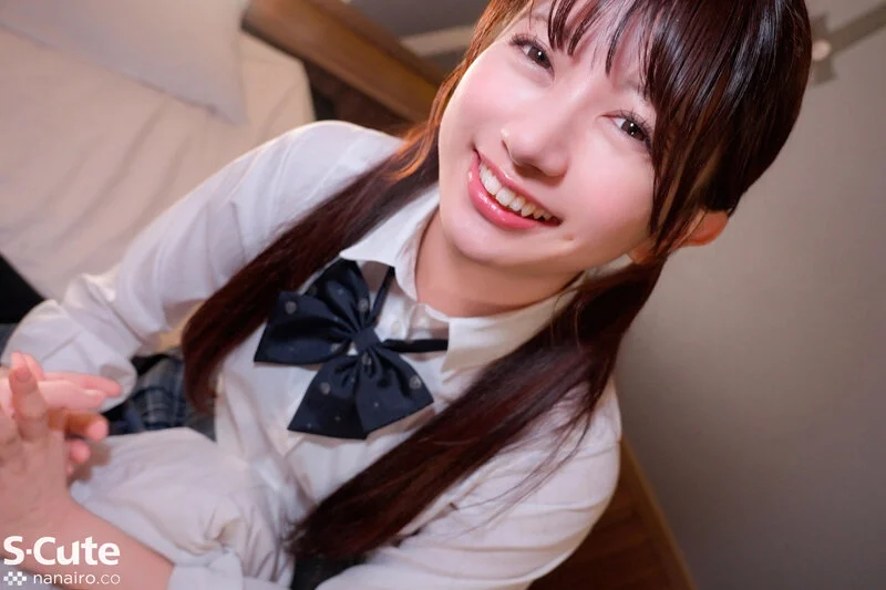 制服JKの北岡果林の笑顔