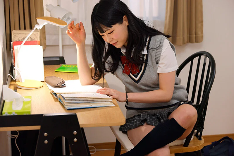 制服JK・逢月ひまり