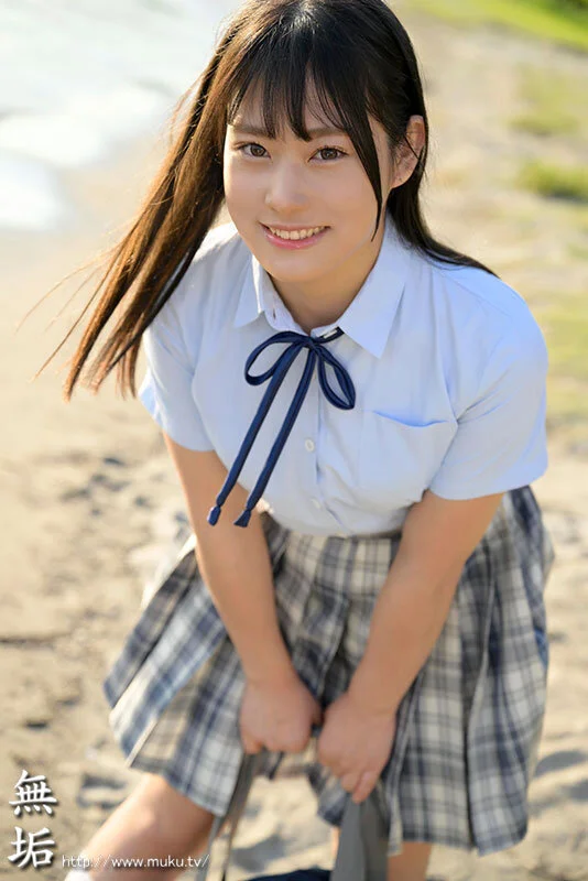 制服JK・天沢りん