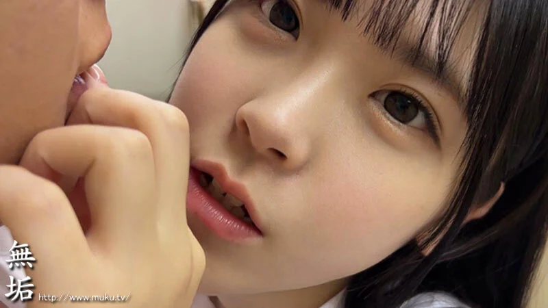 制服JKの顔アップ