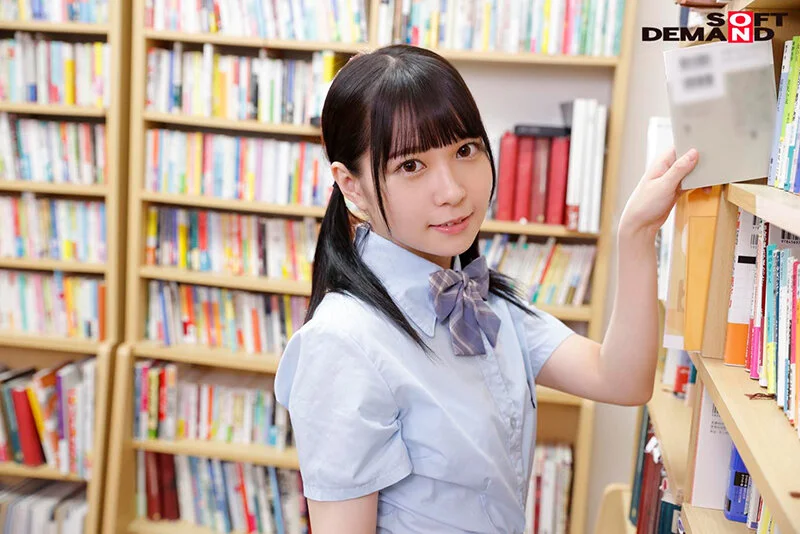制服JK・円井萌華が図書館にいる 【配信品番:1sdab00228 サンプル画像】